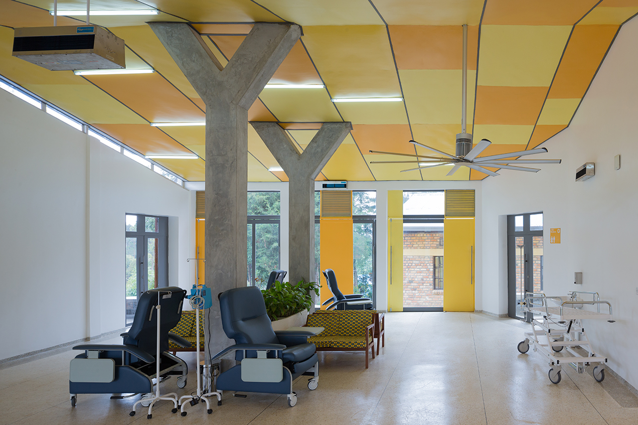 Photo of Butaro Ambulatory Cancer Center, Photo by Iwan Baan, Interior of the Patient Ward