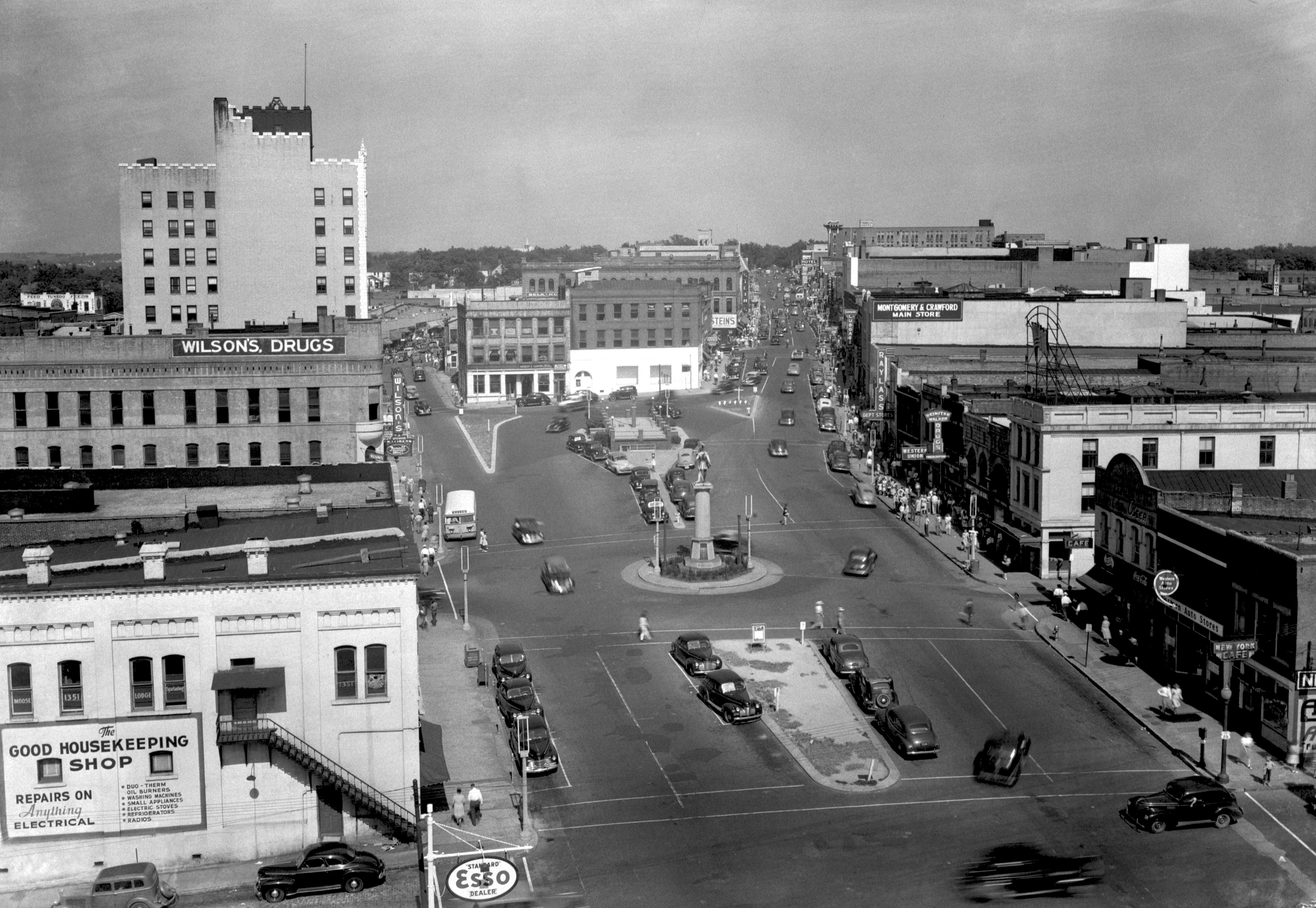 Morgan Square in the 1940s, before demolition and expansion of South Church Street into Route 221.