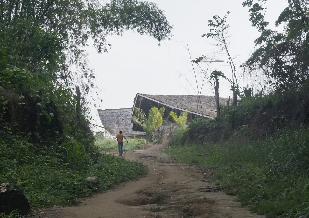 Photo of Ilima Primary School, View Up the Path from the Jungle to the Corner of the Building
