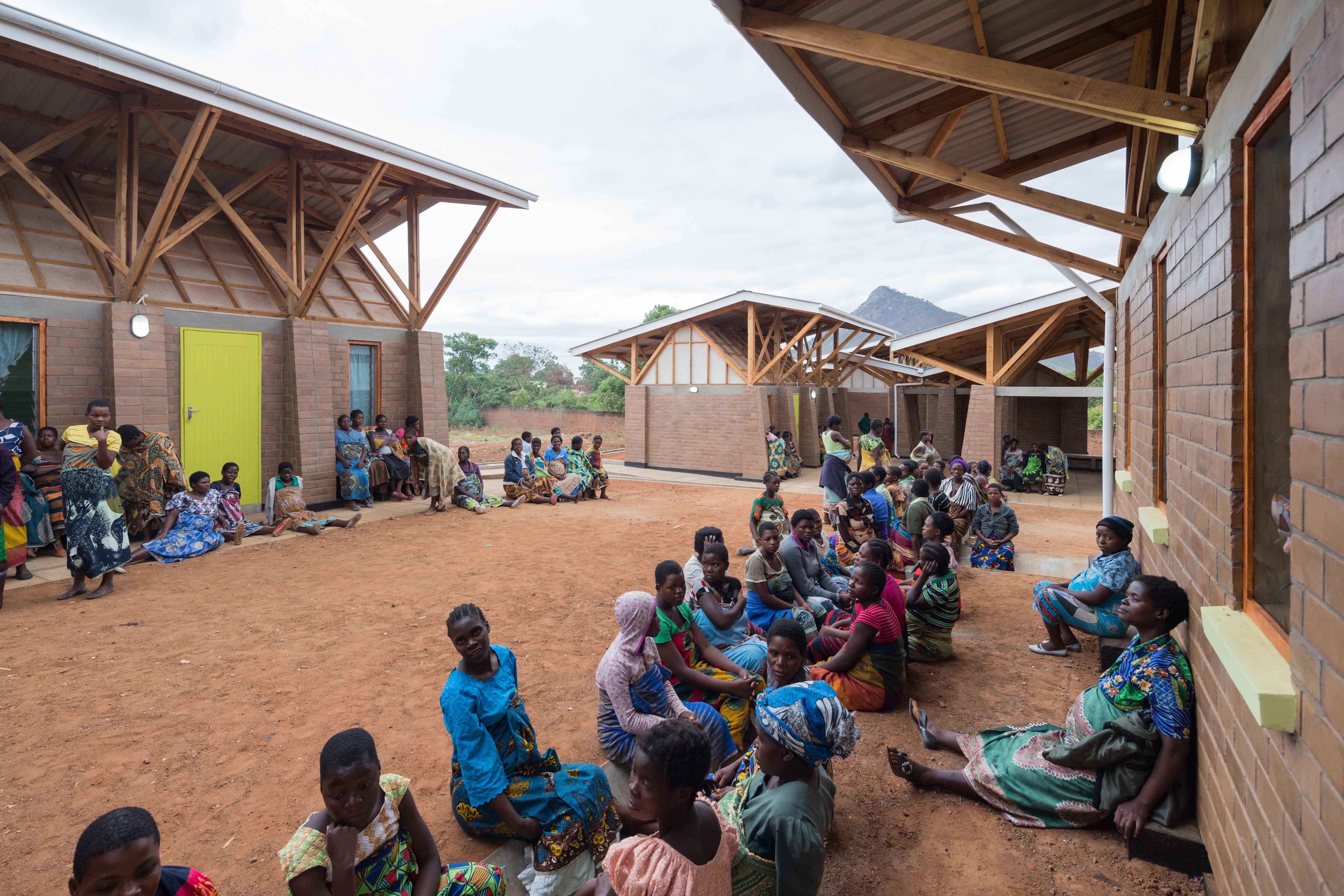 Photo of Maternity Waiting Village, Photo by Iwan Baan, Courtyard and gathering space